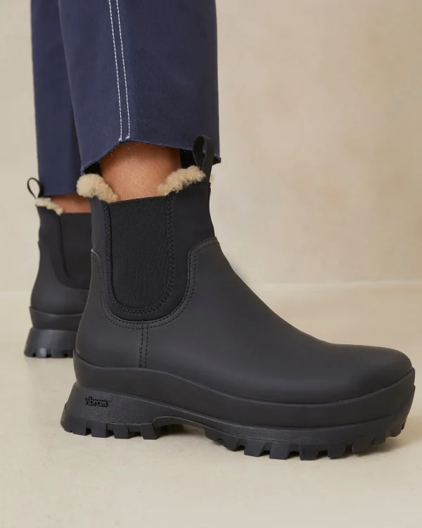 Cheap Tara Black Shearling-Lined Boot Boots